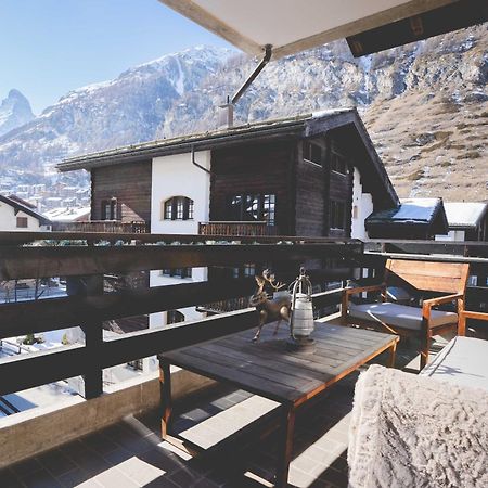 Stylish Home With Matterhorn View In The Center Zermatt Exteriör bild